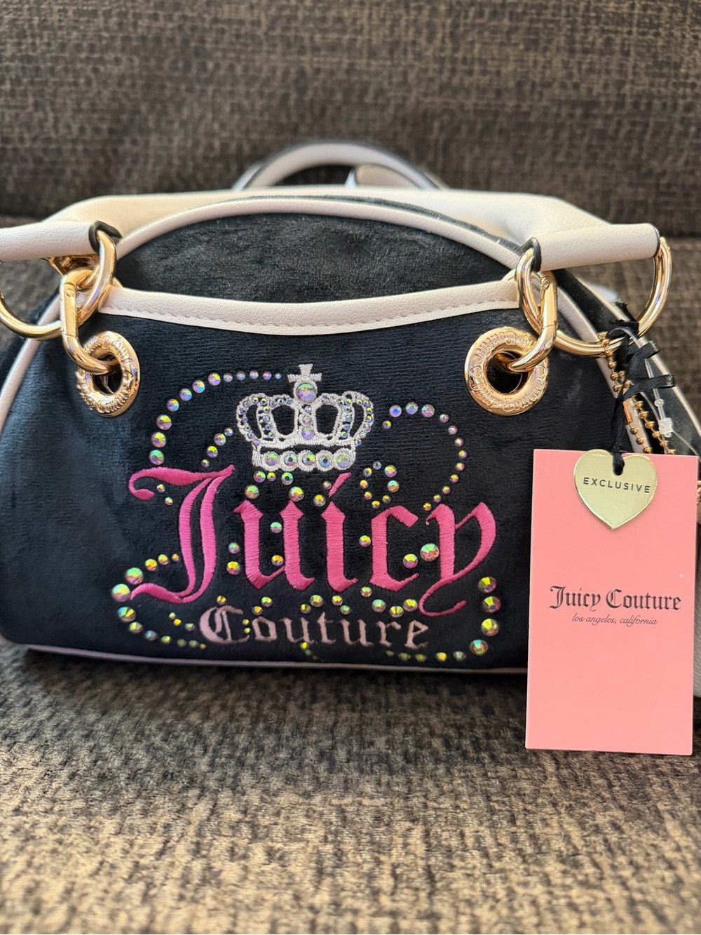 Juicy Couture  EXCLUSIVE-RARE Logo Hardware Detachable Strap /Crossbody 🆕 - Picture 2 of 14